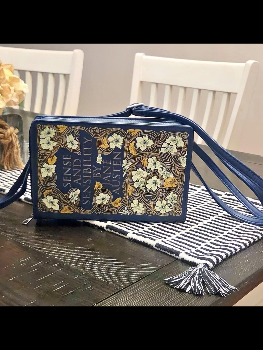 Sense and Sensibility by Jane Austen Blue Crossbody Book Bag - Picture 4 of 5